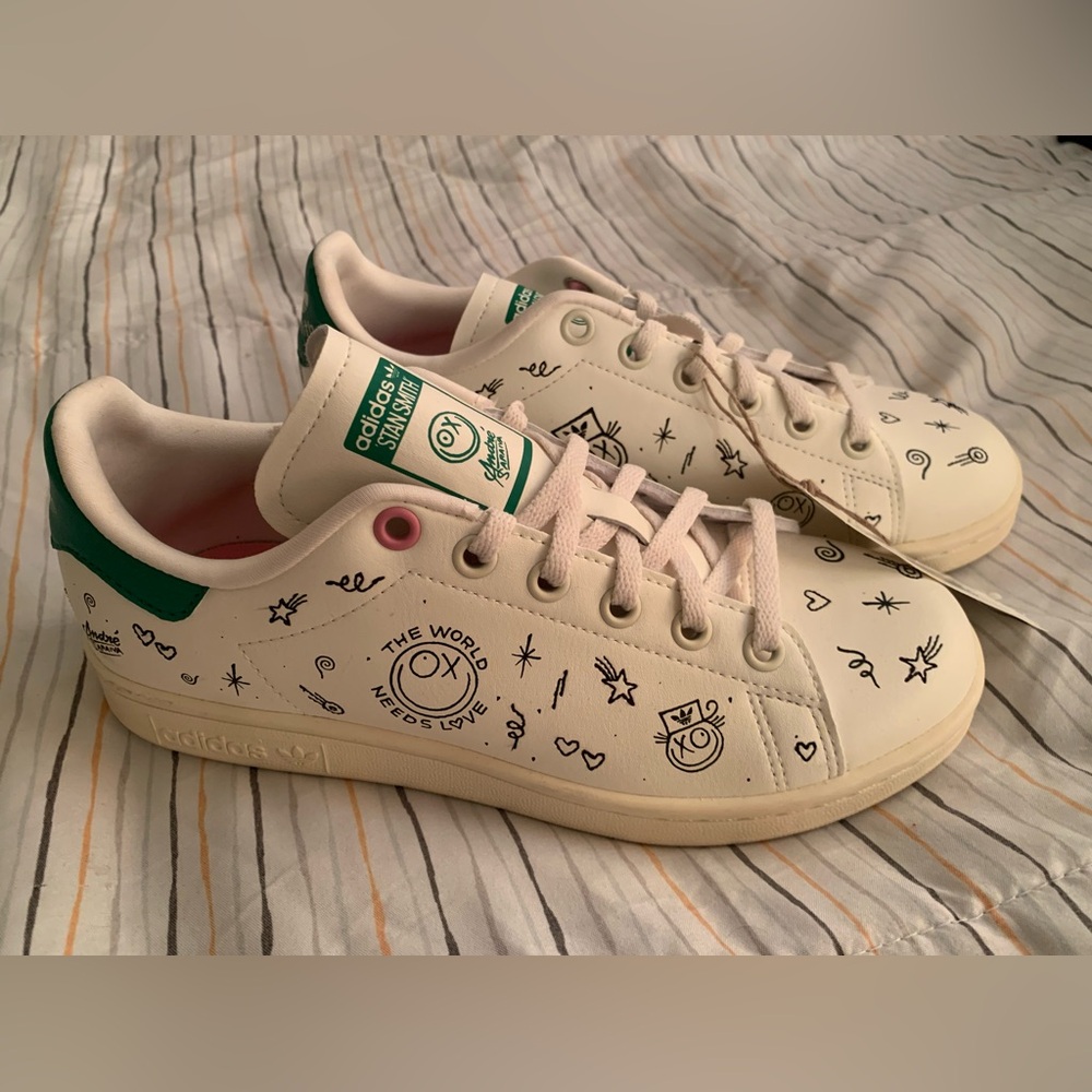 Adidas André Saraiva x Stan Smith Big Kid 'The World Needs Love'